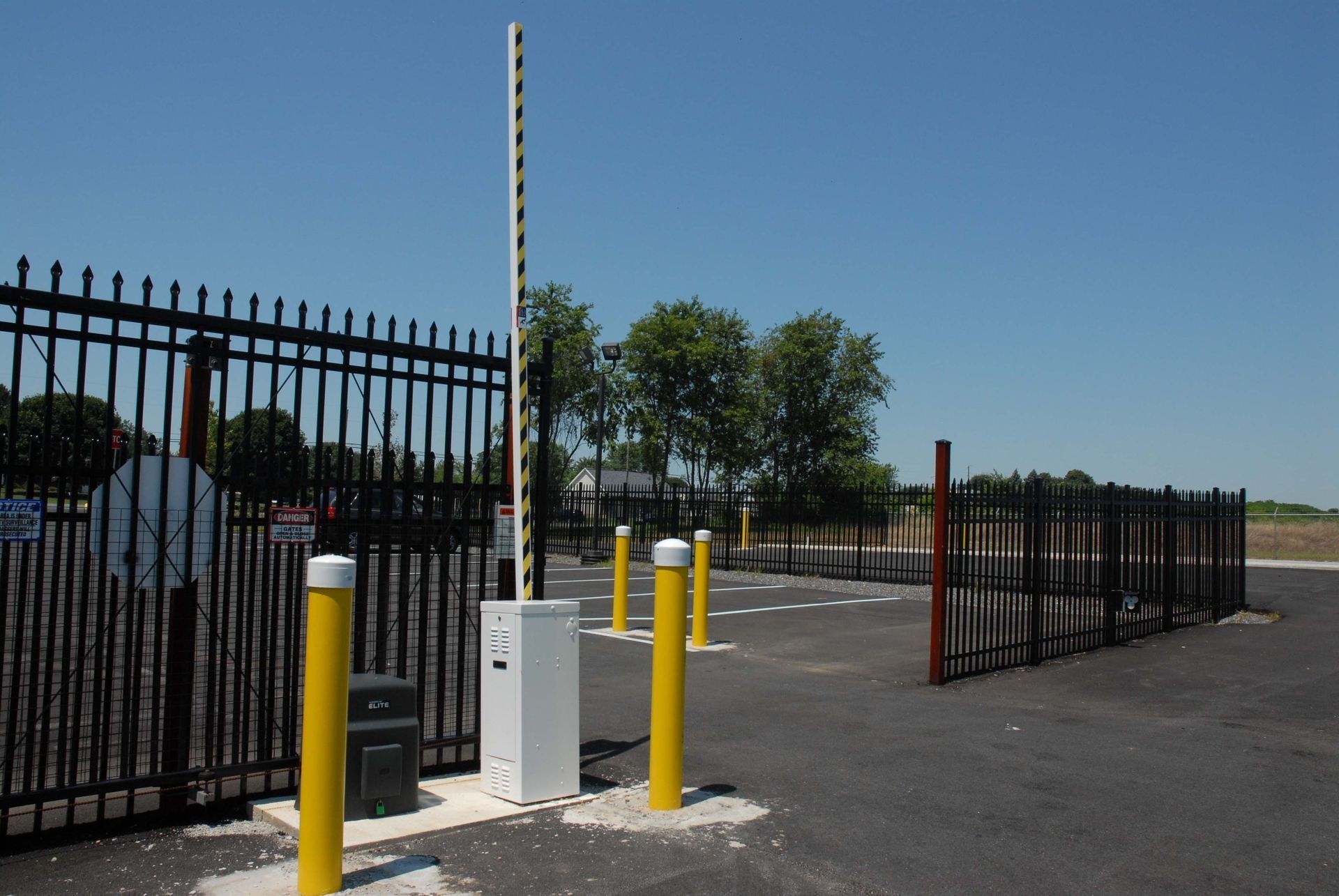 BlueBird commercial fence project